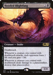 Hooded Blightfang (Extended Art) [Core Set 2021] | Exor Games Dartmouth