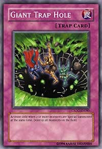 Giant Trap Hole [CSOC-EN080] Common | Exor Games Dartmouth